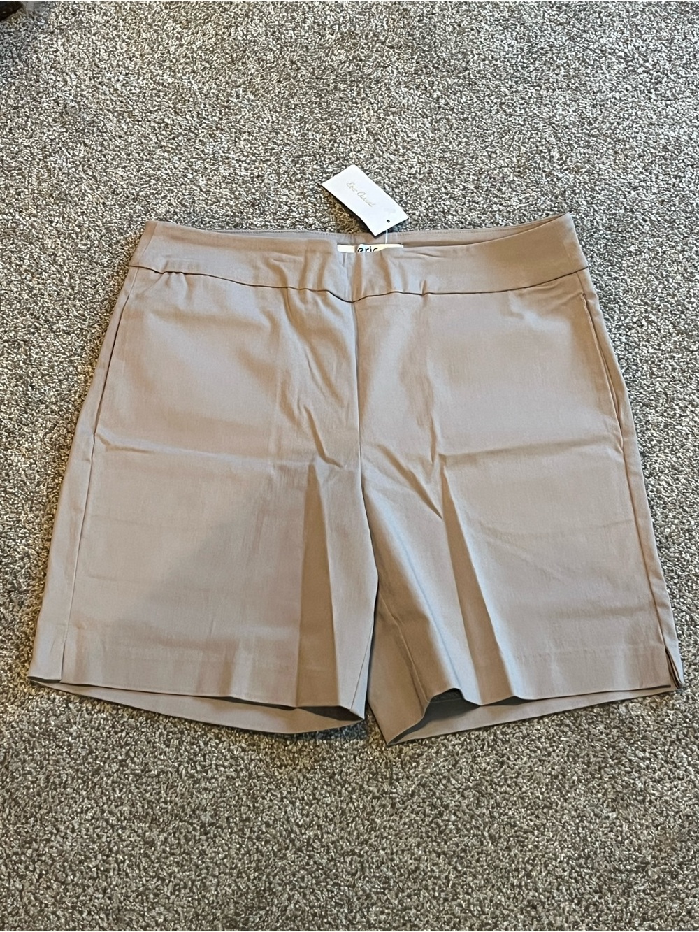 Ladies Large Tan Classic Tailored Shorts Brand New by Eric Casual